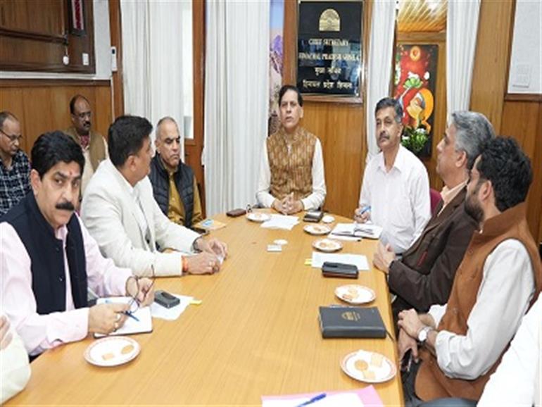 Himachal : CS reviews preparations for state-level Independence Day function