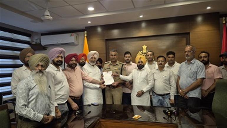 DCC Mohali demands legal action against Sisodia&39;s provocative and illegal statement