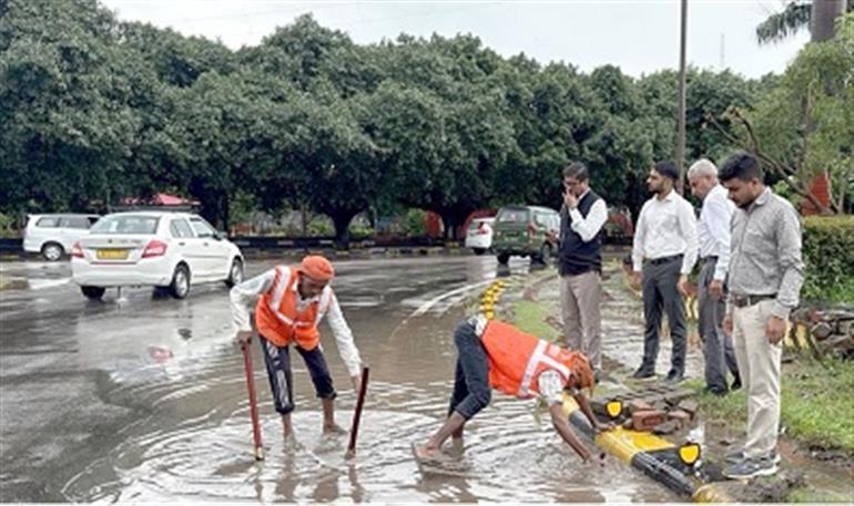 PMDA&39;s proactive action to ensure quick drainage of rainwater in Panchkula city