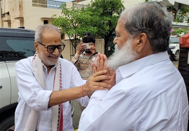Anil Vij called upon by Former Odisha Governor in Ambala