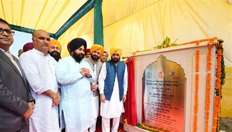 CM lays foundation stone of heritage walkway to be constructed at Sri Anandpur Sahib