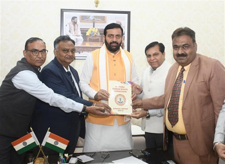 Chairman of Haryana HR Commission, Justice Batra, pays courtesy call on CM