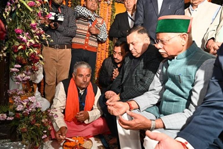 Initiative of daily Aarti at Renuka Ji Lake is commendable: Governor