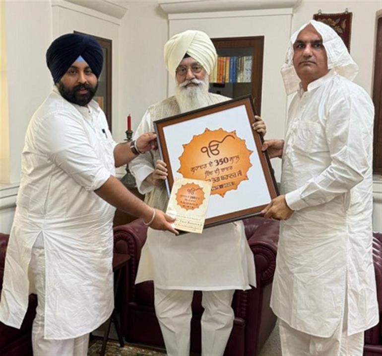 Bains & Bali extend invitation to Dera Beas Head Baba Gurinder Dhillon