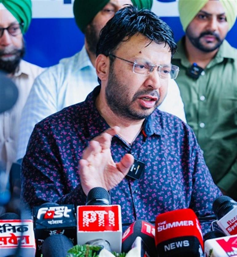 Junior Engineer suspended on directions of Local Govt Minister 