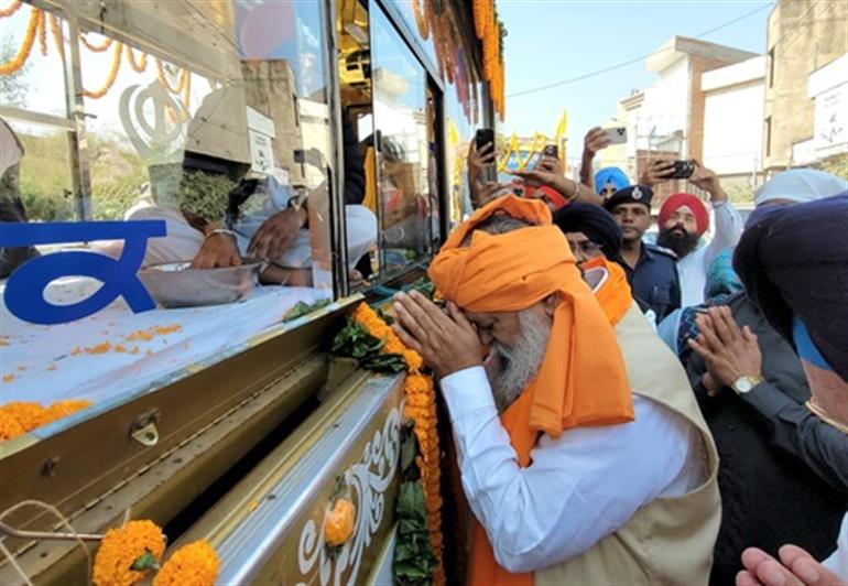 Vij joined the Shahidi Yatra dedicated to the 350th martyrdom anniversary of Sri Guru Tegh Bahadur Sahib Ji