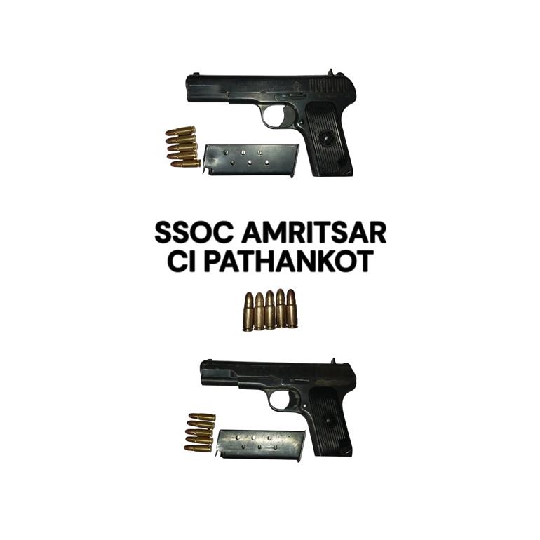 Three operatives of gangstr module held with two sophisticated pistols