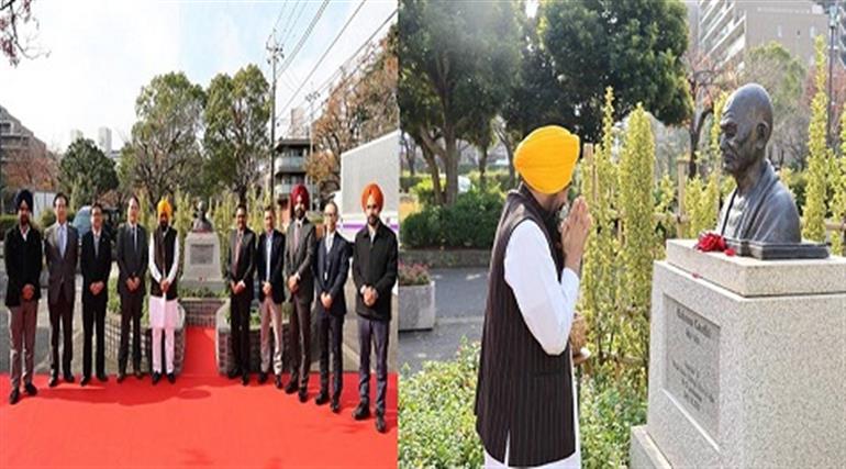 CM begins his Japan tour, Pays floral tribute to Mahatma Gandhi at Edogawa Gandhi park