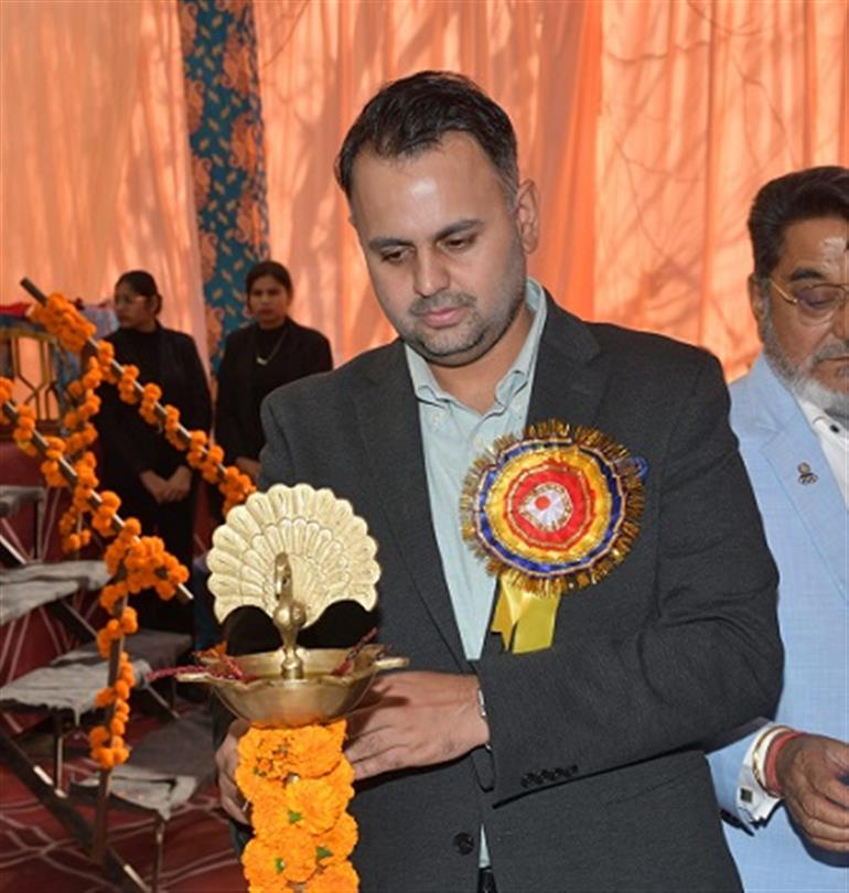 Himachal : Govt leveraging innovation and digital technology to make citizen&39;s lives easier: Gokul Butail