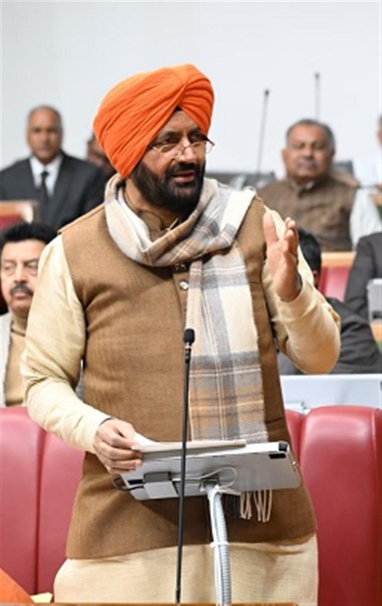 Leader of the House Initiates Historic Tradition on First Day of Assembly’s Winter Session