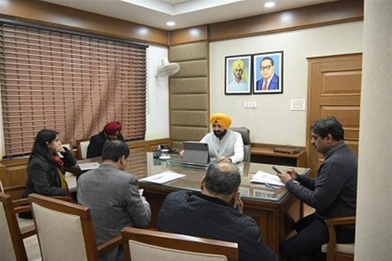 Sond conducts a review meeting, directs officers to complete developmental works in time