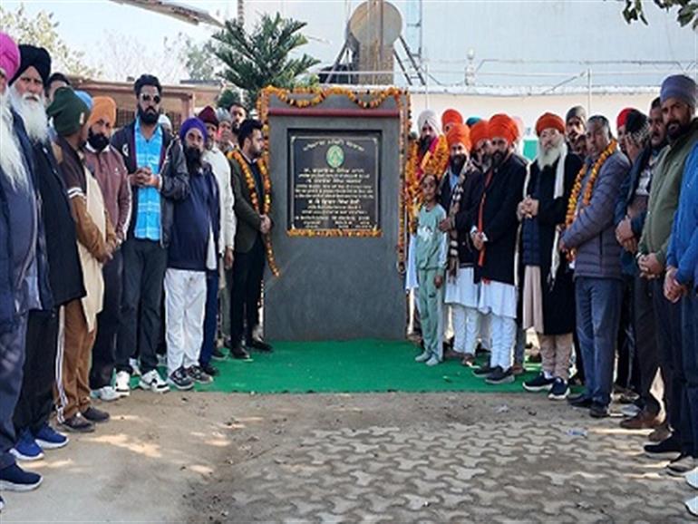 Deputy Speaker Rauri lays foundation stone of bridge to be constructed to connect Minar-e-Begampura with Tap Asthan