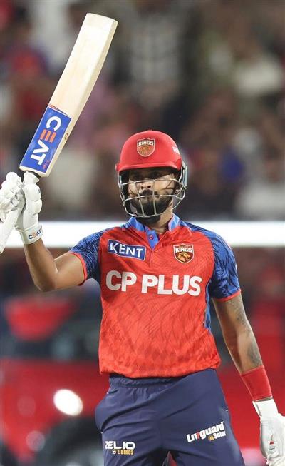 IPL 2026 : Punjab Kings Beat Hyderabad by Six Wickets, Shreyas Shines with Unbeaten Half-Century