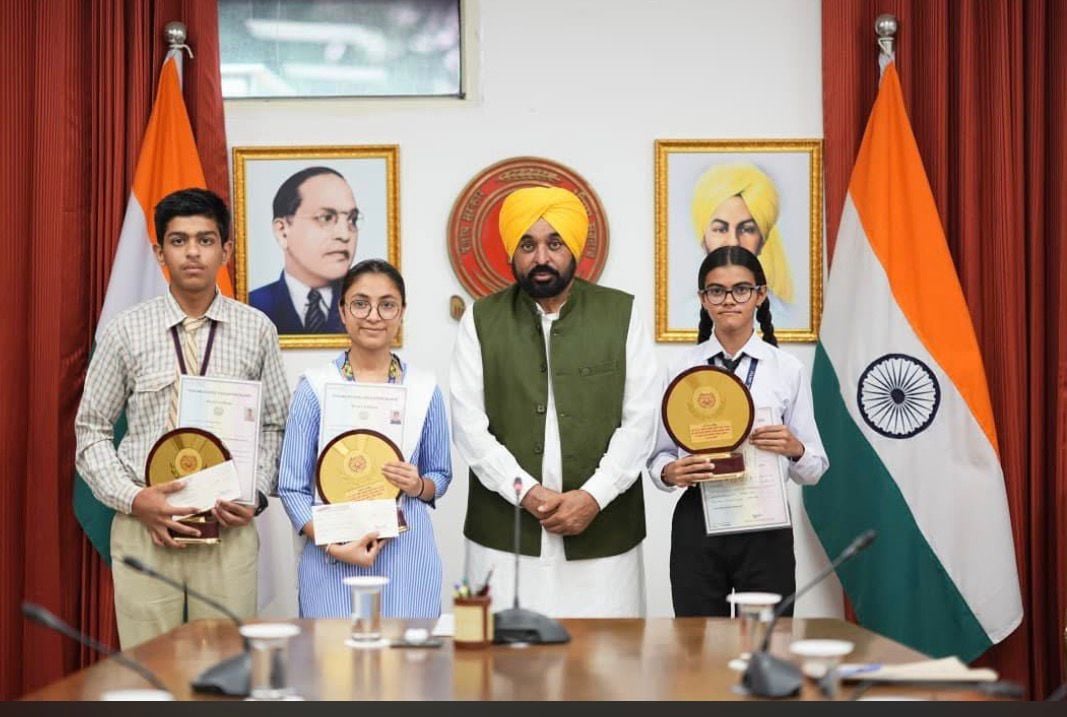 Bhagwant Mann to Honour PSEB Class 12 Toppers Today, Scholarship Cheques to Be Distributed