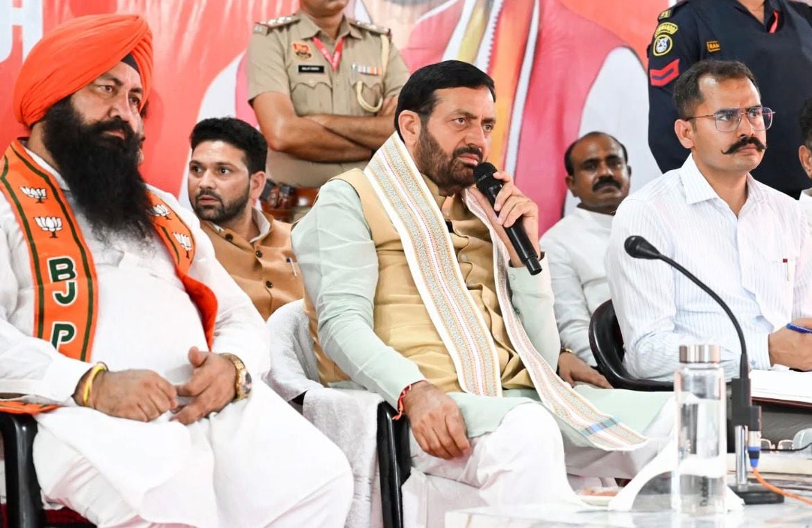 Haryana CM Nayab Saini Assures Action After Woman Breaks Down Over Land Dispute in Kurukshetra