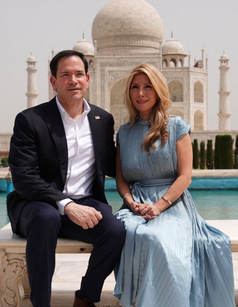 US Secretary of State Marco Rubio Visits Taj Mahal in Agra with wife 