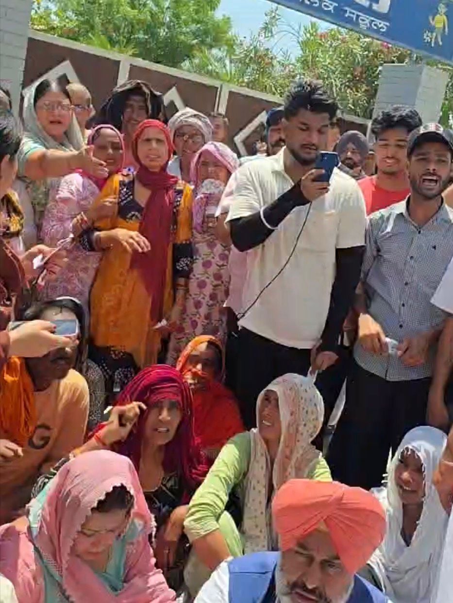 Uproar Erupts in Khanna Civic Polls Over Missing Names in Voter List