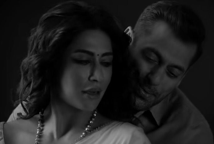 Salman Khan Unveils Emotional Song ‘Main Hoon’ From ‘MaatruBhumi’ on Eid