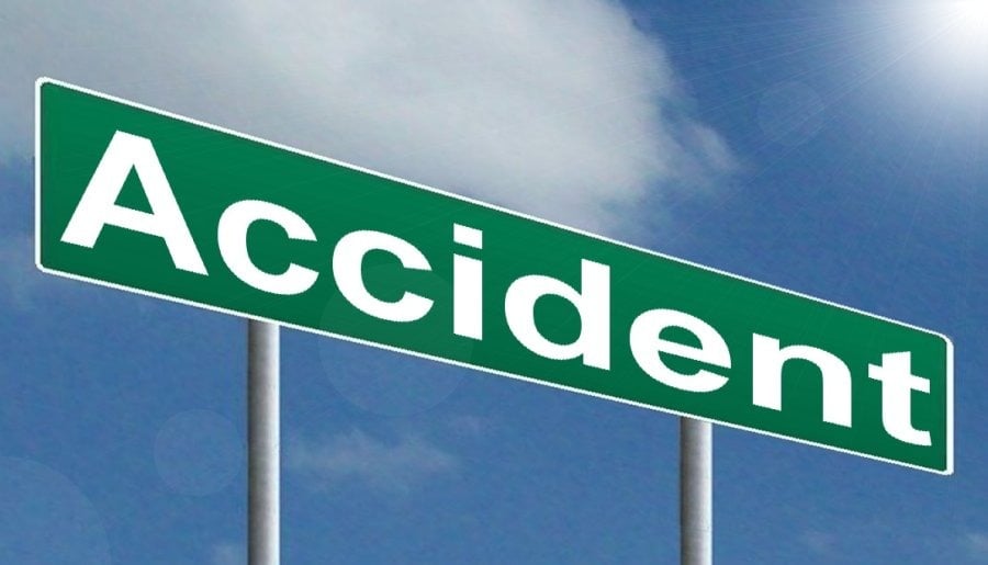 8 Killed, 15 Seriously Injured in Head-On Collision Between Pickup and Trailer on Ferozepur Highway