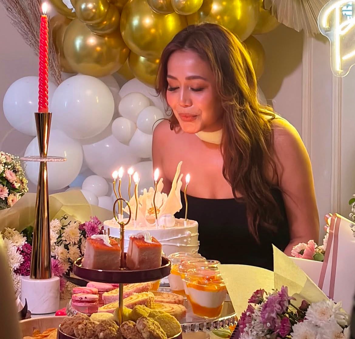 Neha Kakkar Celebrates 38th Birthday with Family and Friends; Unseen Party Photos Surface