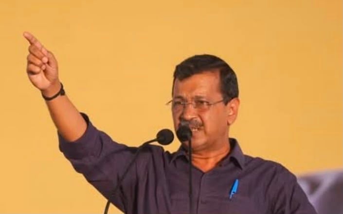Arvind Kejriwal Takes Dig at BJP–Akali Alliance Talks, Revives ‘ED Party’ and ‘Chitta Party’ Jibes