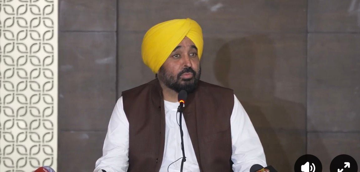 Bhagwant Mann Breaks Silence on Viral Video: Calls It a Manufactured Conspiracy, ‘My Neck Mark Is Missing’; Points to Flaws 