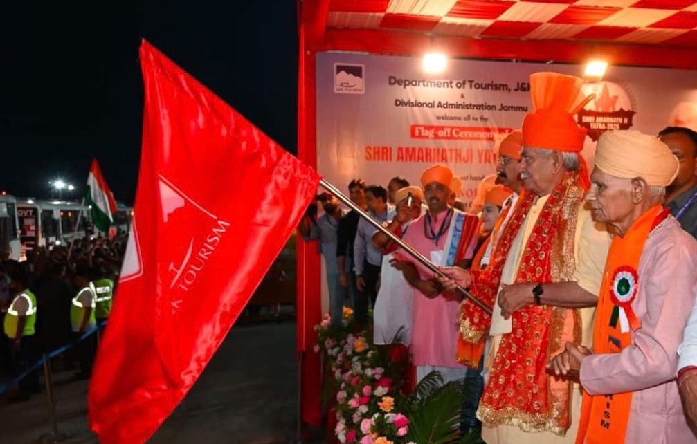 Amarnath Yatra 2026 Begins, First Batch of Pilgrims Departs from Jammu