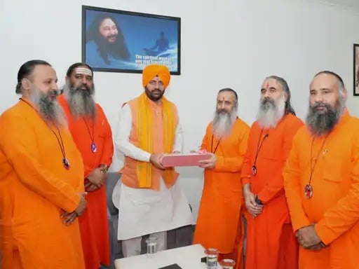 Haryana CM Nayab Singh Saini Visits Divya Jyoti Jagrati Sansthan, Lauds Social and Environmental Initiatives