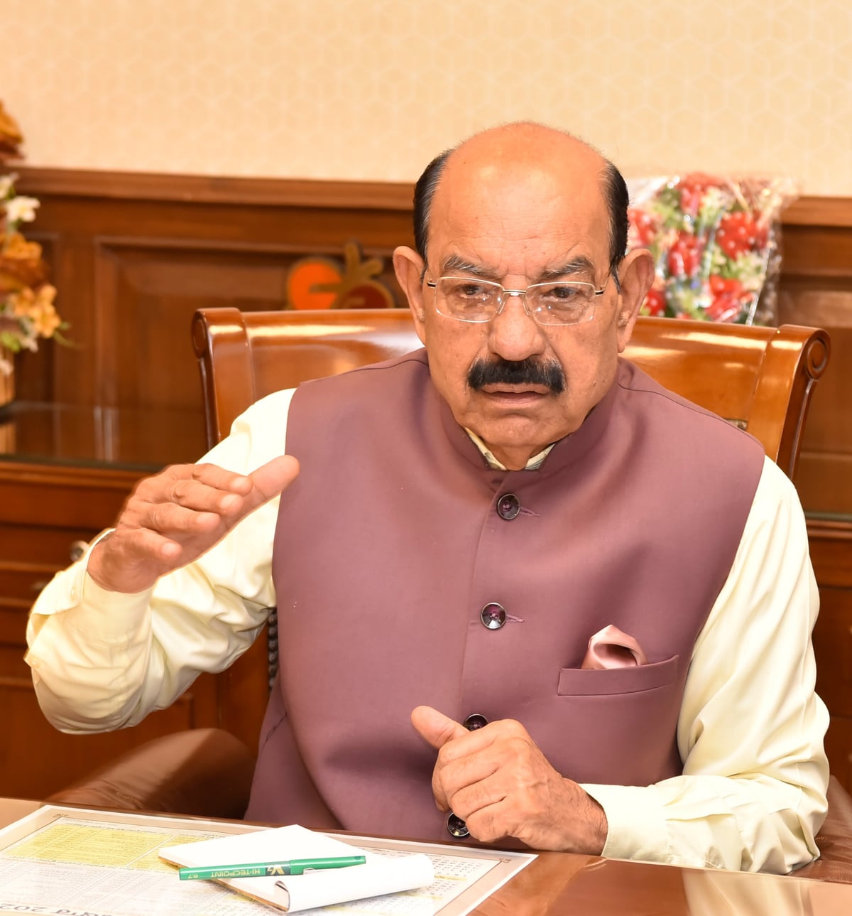 Mohinder Bhagat urges farmers to adopt crop diversification for higher returns