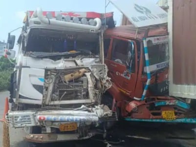 Chain collision on PR-7 road in Zirakpur after truck suffers steering failure