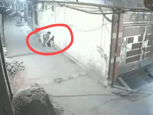 Amritsar woman allegedly beats 5-Year-Old girl in middle of road, CCTV footage surfaces