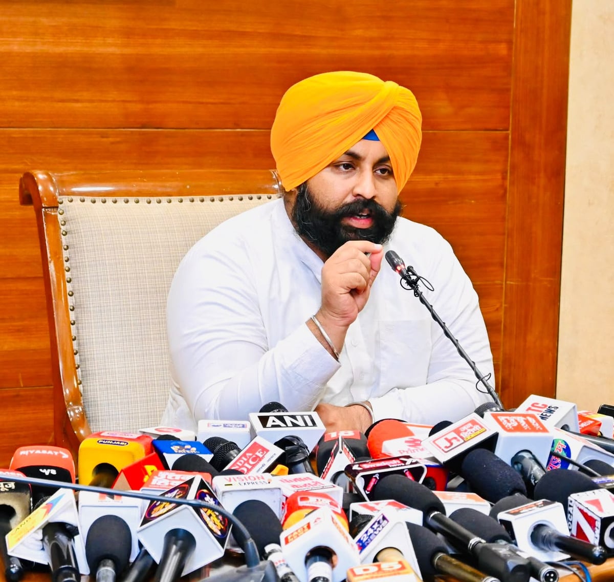 Diwali Gift for Punjab traders: shopkeepers to get ownership rights under ‘Meri Dukan, Mere Naam’: Harjot Bains