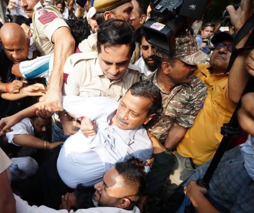 Arvind Kejriwal taken into custody by Delhi Police amid CEC Protest; Stone-pelting reported in Connaught Place