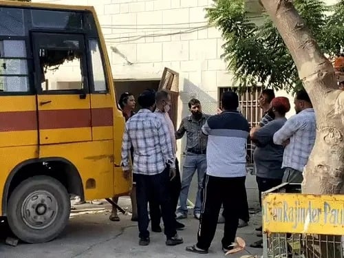 School Bus crashes into house gate in Jalandhar; One child suffers minor injuries