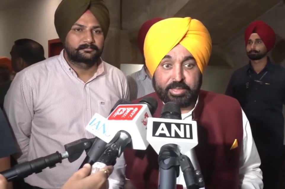 ‘Nothing found in My bags’: Bhagwant Mann alleges harassment, Claims Customs Head Is CEC’s Brother